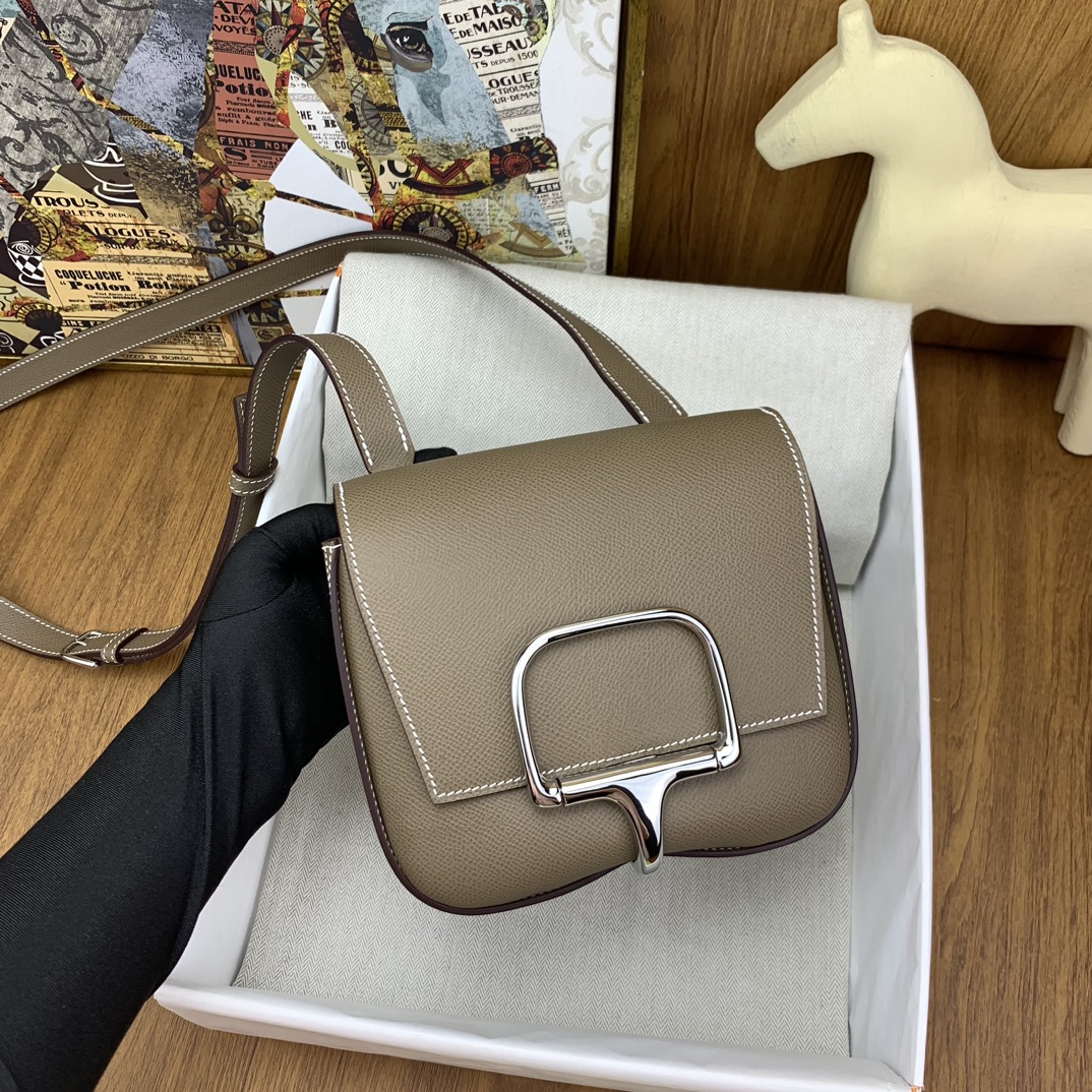 에르메스 델라 카발레리아 미니 앱송 에토프